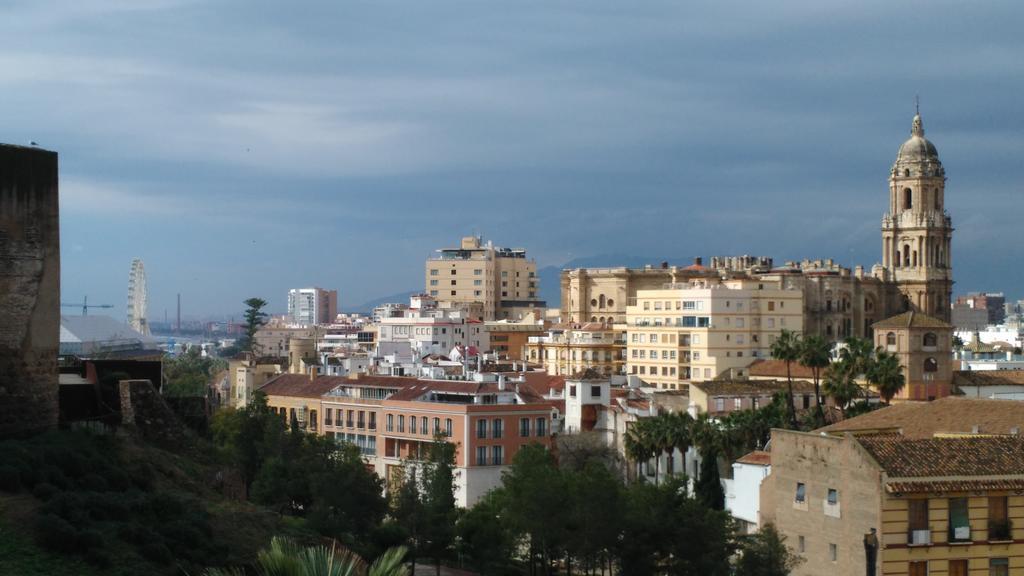 Apartamentos Fernando El Catolico Málaga Exterior foto